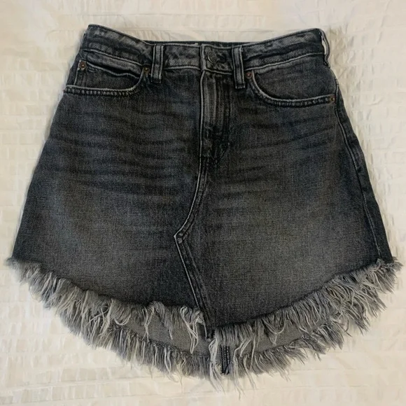 Free People - We the Free distressed denim skirt - Picture 2 of 7
